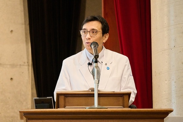 紫外線の影響やサングラスの選び方について教えてくれた山本直樹教授