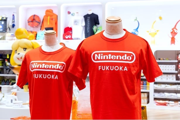 ロゴTシャツ 赤 Nintendo FUKUOKA(5500円)