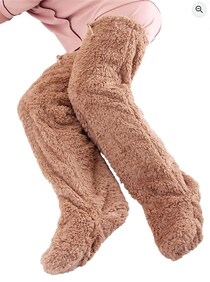 毛布みたいなぬくもり。履いた瞬間、全身ぽかぽか【アルファックス】のルームソックスがAmazonに登場中‼