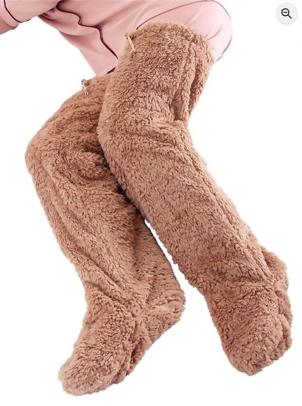 毛布みたいなぬくもり。履いた瞬間、全身ぽかぽか【アルファックス】のルームソックスがAmazonに登場中‼