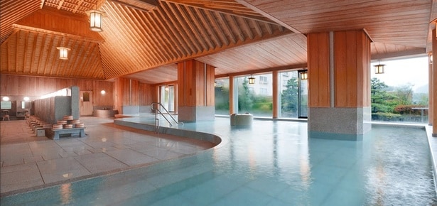 「臨川閣」3階にある「下留の湯」。宿泊者専用の大浴場だ