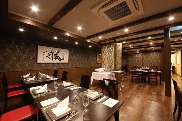 「チャイナルーム 龍遊里」