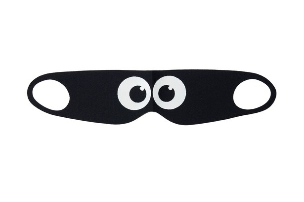 ショーンの目を模したアイマスクがセットに