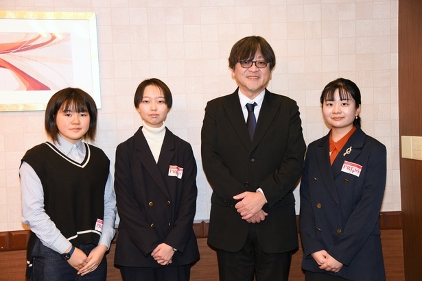 『果てしなきスカーレット』の細田守監督がN高グループの生徒と対談…“モノ作りに対する姿勢や考え方”を伝授