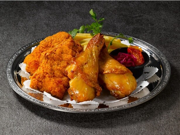 フードホール「クリスマスチキンプレート」(1800円)