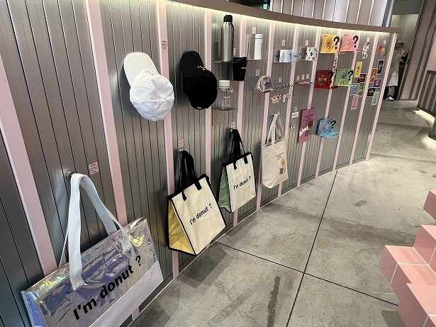 オリジナルグッズも販売