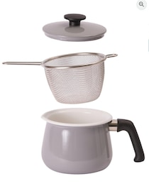 煮る、揚げる、保存まで。美味しさを支えるホーローマルチポット【和平フレイズ】のマルチポットがAmazonに登場中‼