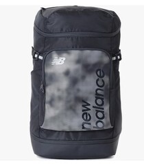 シューズ専用ルーム付き。雨の日も安心の高撥水仕様【ニューバランス】のリュックがAmazonに登場中‼