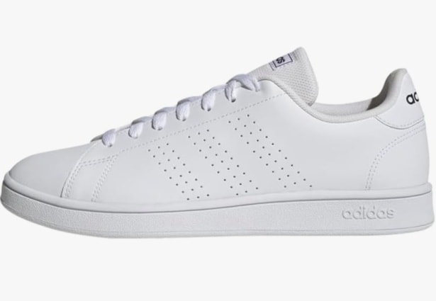 普段使いにも仕事にも！シンプルでレトロな【アディダス】のスニーカーがAmazonに登場中‼