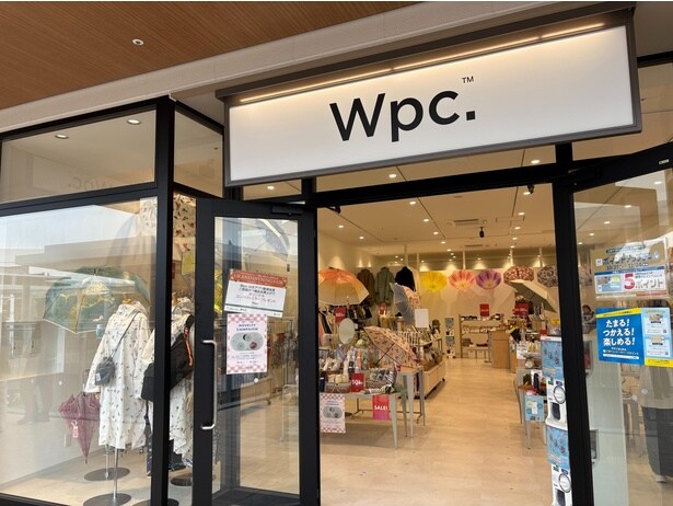 オープン時点では、「Wpc.」のアウトレット店はここだけ！