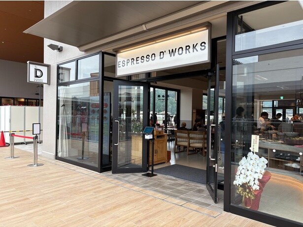新業態としてオープンした「ESPRESSO D WORKS」