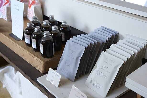 ドリップバッグやカフェオレベースも販売