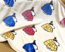 スヌーピーが大きなダウンジャケットを身にまとった“パファージャケット”モチーフのアイテムが「スヌーピータウン ショップ」限定で登場