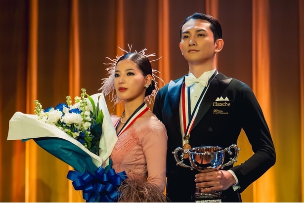 町田啓太さん演じるもう1人の主人公・杉木信也のダンスパートナー・矢上房子役は石井杏奈さん