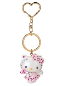 キラキラ揺れる、エンジェルキティ。持っても飾っても、かわいい【サンリオ】のキーホルダーがAmazonに登場中‼