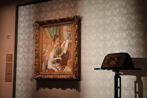 ピエール=オーギュスト・ルノワール《ピアノを弾く少女たち》