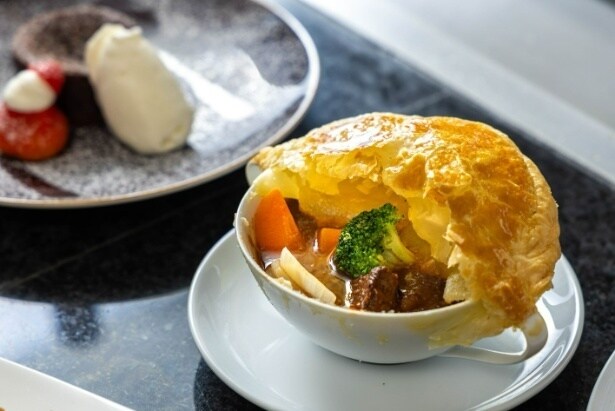 ビーフシチューパイ包み