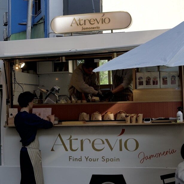 フードトラックの中には一流の料理人たちがそろう