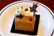 【USJ】スヌーピーが寝転がるケーキやハローキティのパイにキュン！パーク初のグルメイベント体験レポ