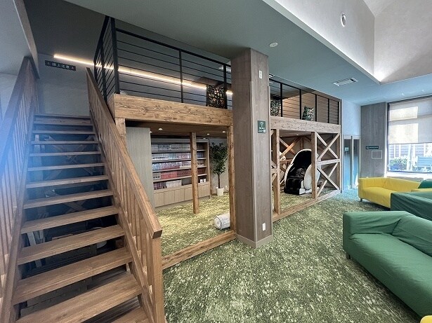 ロフトのようになっている休憩スペースも