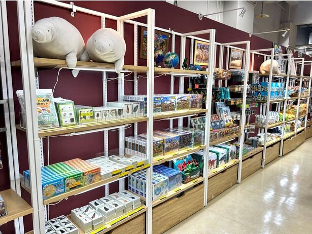 展覧会特設ショップでは多数の古生物グッズが展開