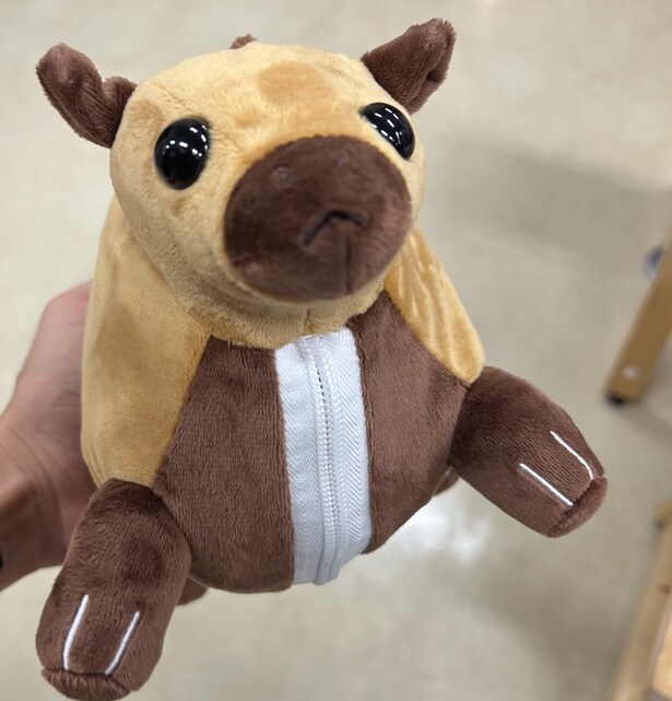 「ひっくり返して、またひっくり返すぬいぐるみ(ウマ科3種)」(3960円)