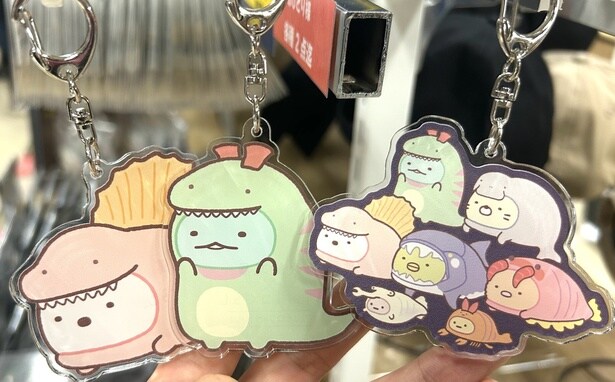 アクリルキーホルダー(全6種ランダム・各770円)