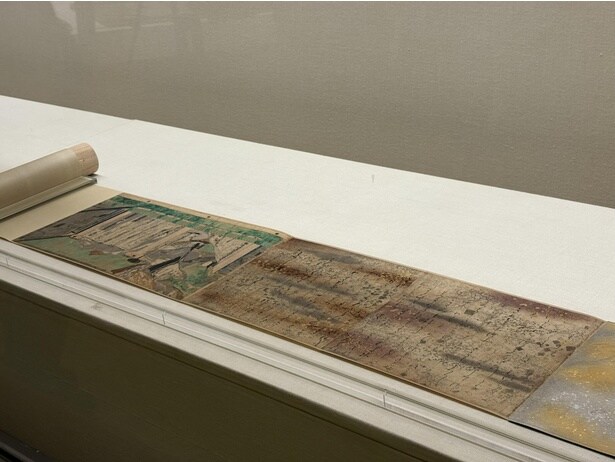 徳川本。詞書と絵が一体化することで、ひとつの世界観が完成