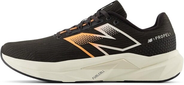 軽量×安定性で走りやすい！【ニューバランス】の厚底スニーカーで日常ランをもっと楽しく Amazonで販売中！