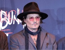 ジョニー・デップが来日！「日本はすばらしいアートを世界に発信してきた土地」自身の没入型アート展で記者会見