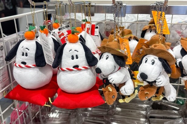 クリスマスだけでなく干支グッズもラインナップ
