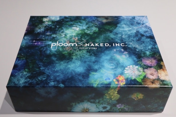 先着100個限定販売のNAKED, INC.オリジナルデザインポップアップ限定セットBOX