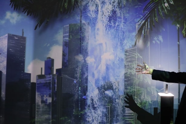 デバイスを設置することで反応する演出もある