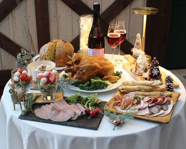 クリスマスパーティーにピッタリの食品が勢ぞろい!