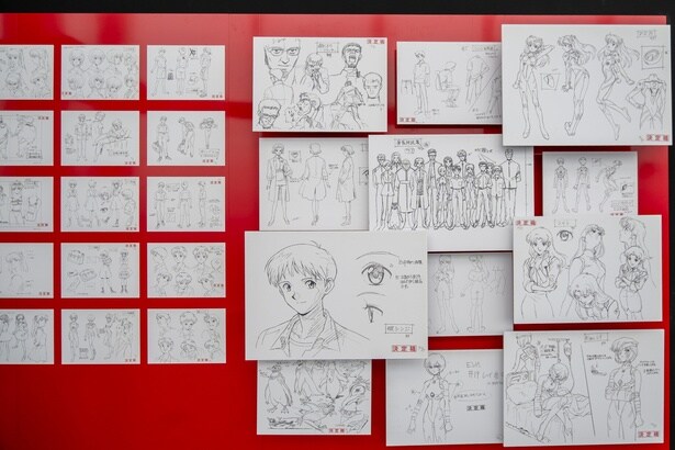 キャラクターや汎用人型決戦兵器、メカなど、作画の基本となる設定資料が公開されている