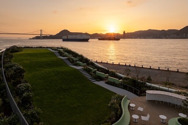 なみなみテラスから望む朝日