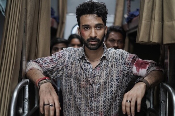 武装強盗団のリーダー・ファニ(ラガヴ・ジュヤル)