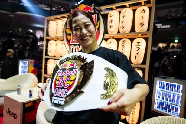 初優勝を飾ったB-Girl Riko。決勝で宿敵Nickaを破り、沖縄から世界へその名を轟かせた