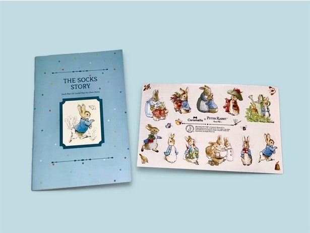 「CARAMELLA×ピーターラビット(TM)」購入特典、ノート&ステッカー