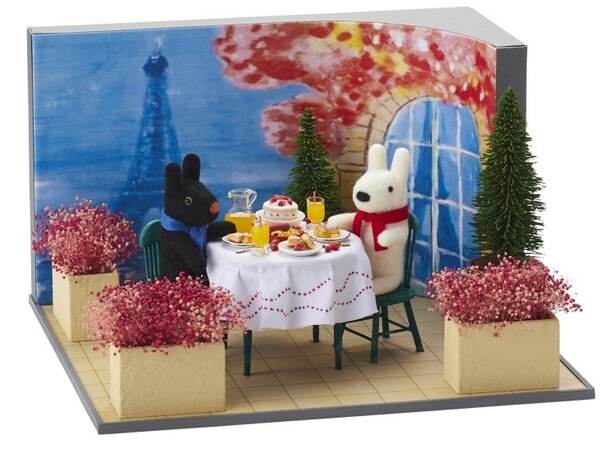  「25thアニバーサリーミニチュアテーブル」(1万6500円)※背景部分や花壇の部分は販売対象外です