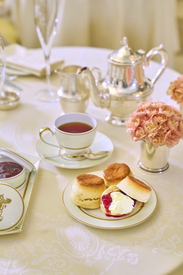 英国王室御用達5つ星ホテルのティールームが作る至福のスコーン