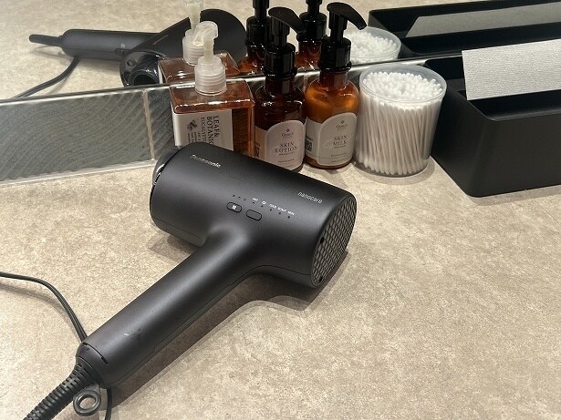 ローションとミルク、ドライヤーなど自由に使える