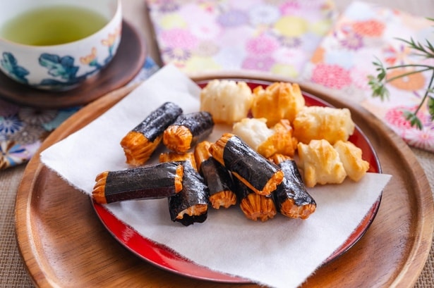 取引先へは個包装のおかきなどが食べやすくておすすめ