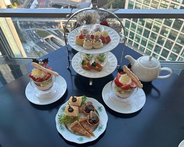 【写真】AFTERNOON TEA with “SIROCCO”「Noël(ノエル)」(写真は2名分)のメニューをチェック