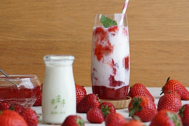 牧場から取り寄せた牛乳で作る「いちごミルク」