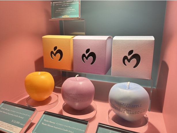 Wonder Museum インスピレーションキャンドル(各1万2500円・左から順にダーリン、ライラック、ケセラセラ)
