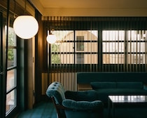 任天堂の聖地巡礼へ。元本社ビルが当時の空気はそのままに、モダンに生まれ変わった！ホテル「丸福樓」で過ごす上質な京都の休日