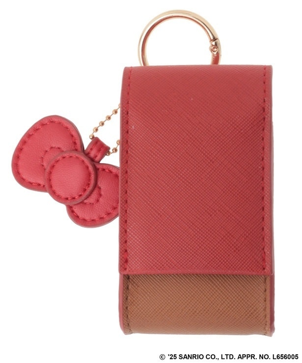 シンプルなデザインながら、キティちゃんを彷彿とさせるフォルムの「マルチケース」(2480円)