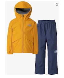 雨も寒さも、はじめての冒険もこのアイテムと一緒に。子どもを守る防水アウター【ザノースフェイス】のレインセットがAmazonに登場中‼