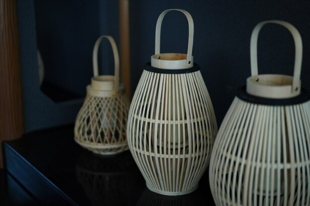 夜のととのい時間を温かく照らしてくれる竹細工のランタン